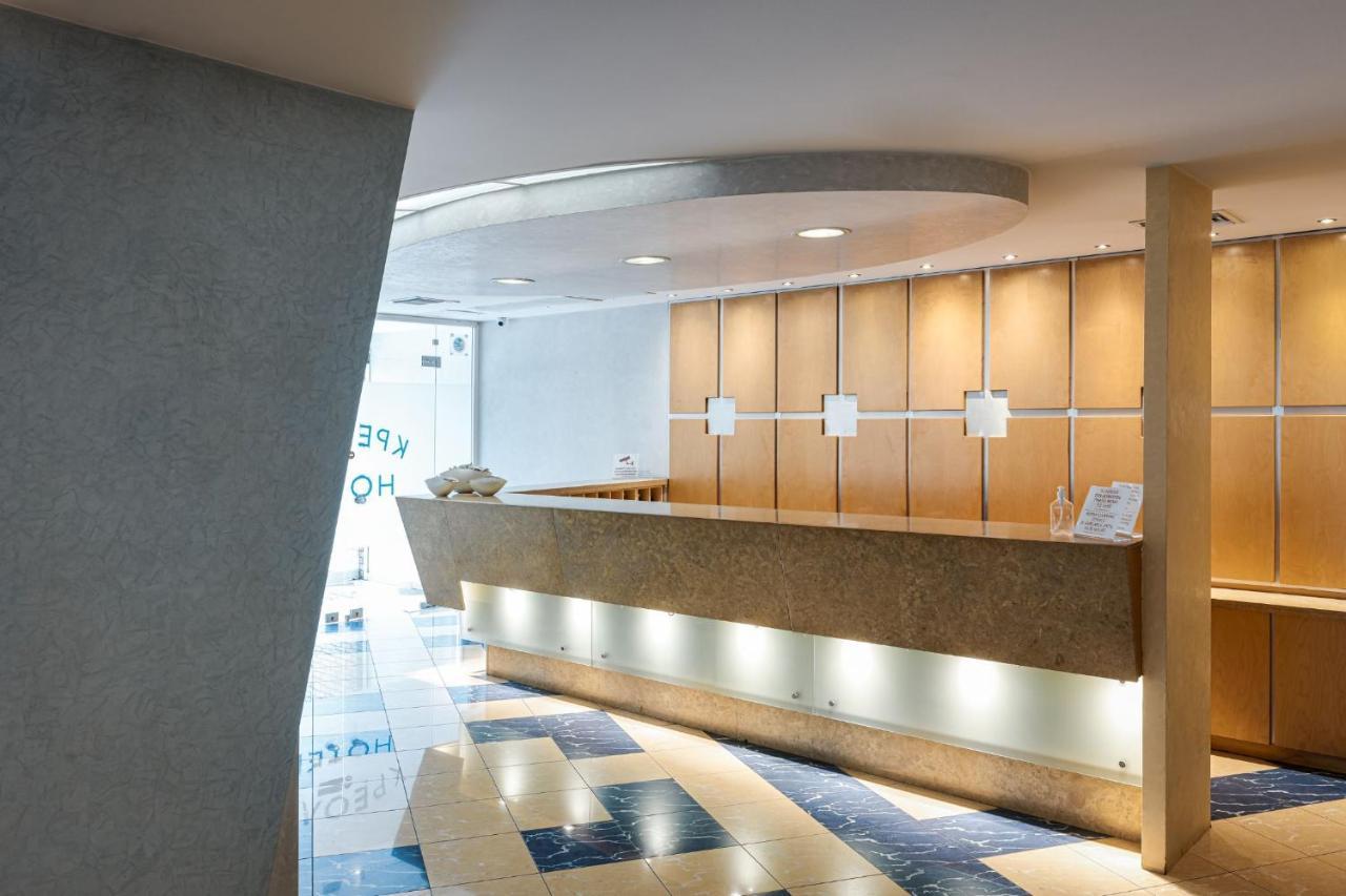 Kreoli Suites Glyfada Athena Bagian luar foto