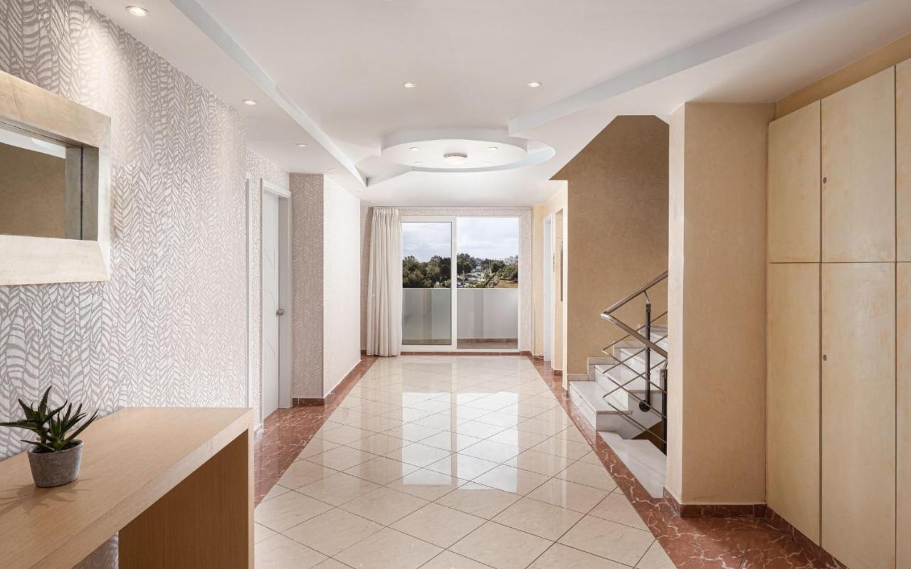 Kreoli Suites Glyfada Athena Bagian luar foto